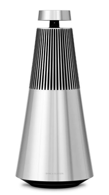 Detail materiálu BeoSound 2 — eloxovaný hliník s mikroperforací