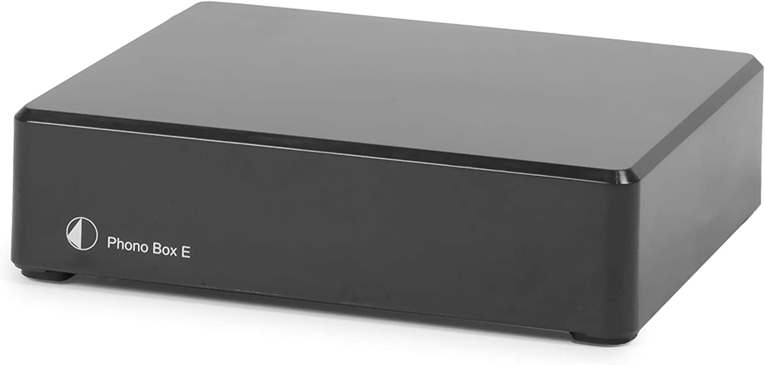 Pro-Ject Phono Box E v bílém provedení, šikmý pohled
