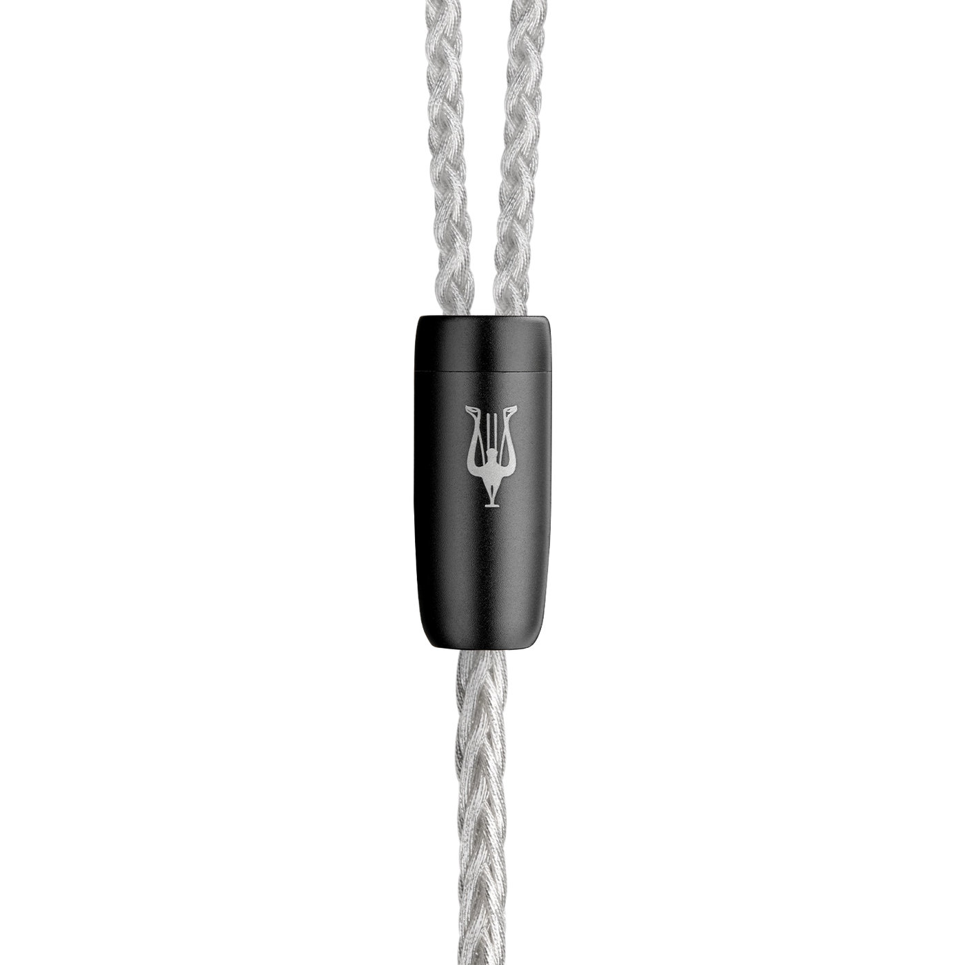 Detail hliníkového Y-splitteru kabelu Meze Audio Mini XLR Silver-Plated PCUHD Cable s logem Meze Audio