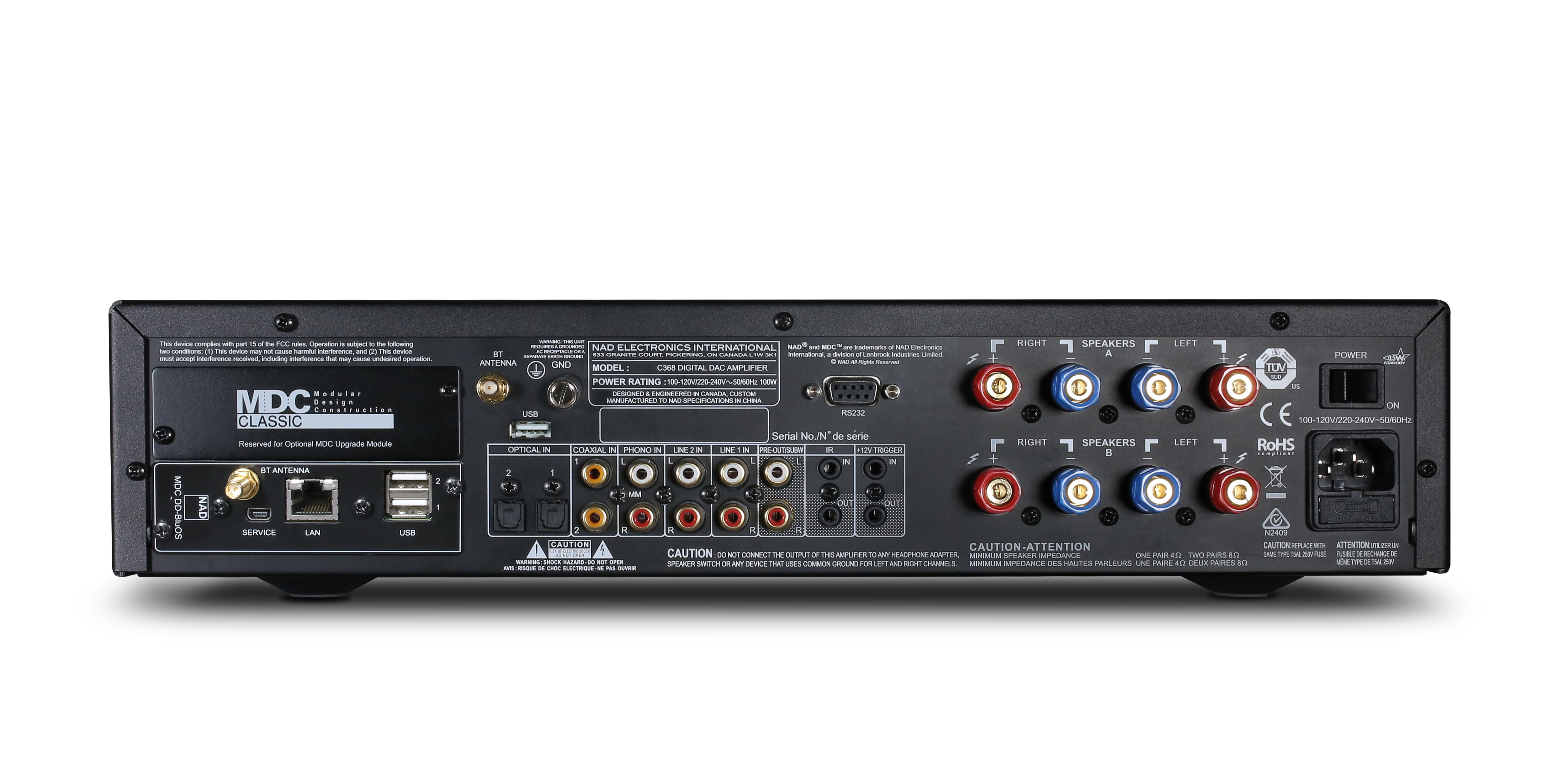 Detail zadního panelu NAD C 368 s instalovaným modulem BluOS, konektory LAN, USB a servisním portem