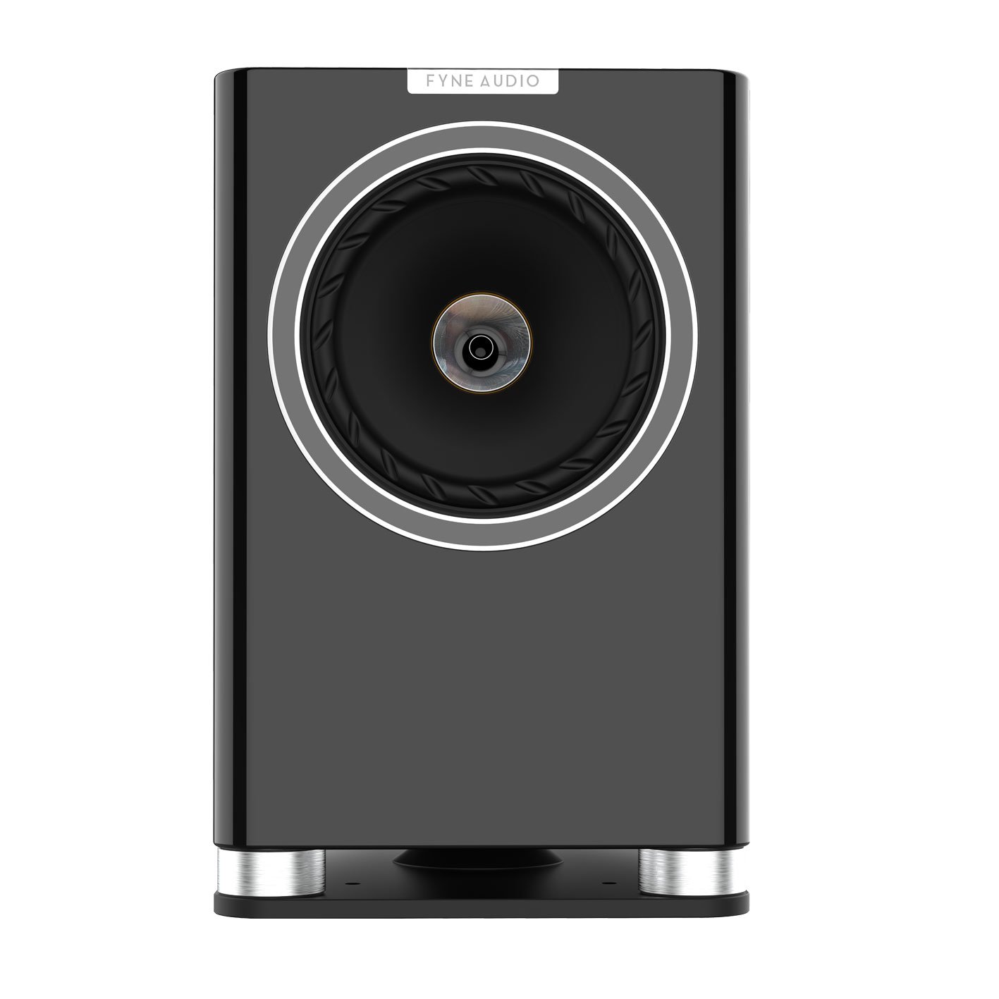 Detail koaxiálního měniče IsoFlare 150 mm na čelní straně F700 — full-width 16:9