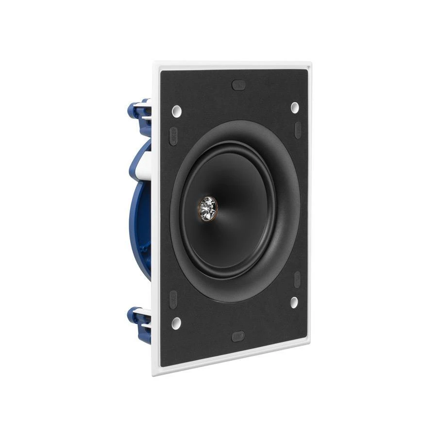 KEF Ci160.2CL ze 3/4 boku bez mřížky — Uni-Q měnič s hliníkovou kupolí a viditelné modré dogleg klipy