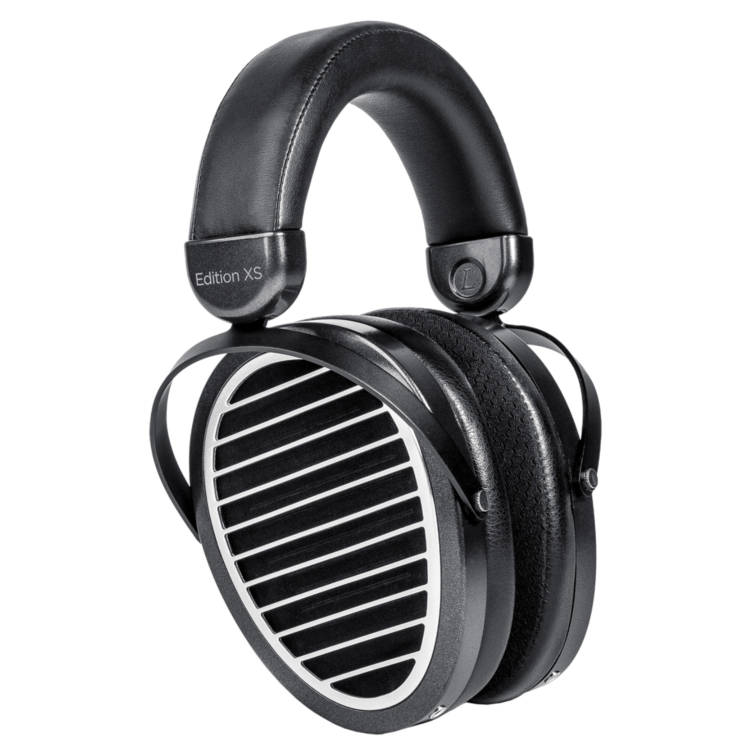 HIFIMAN Edition XS v poslechové místnosti — hero atmosférická fotka