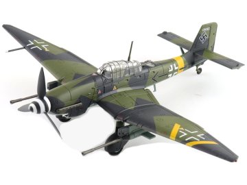 hobbymaster ha0120 junkers ju87g 2 tank buster wnr 494193 stabsg 2 slovakia 1944 xa6 207254 0