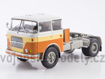 103597 Skoda 706 RTTN 01