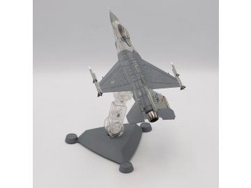 41893 ca72db0804 f 16 2