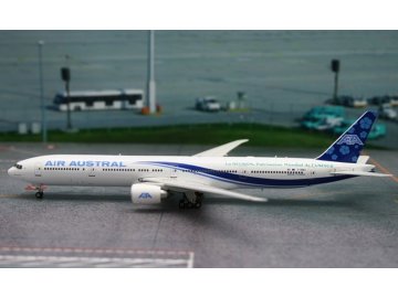 Phoenix - Boeing  B 777-39MER, dopravce Air Austral, Francie, 1/400