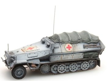 sdkfz 251 8b sanitaetspanzer winter