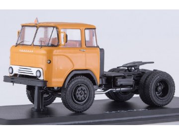 Start Scale Models - KAZ-608, "Kolhida" Traktor (dunkelgelb), 1/43