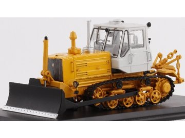 Start Scale Models - Caterpillar T-150, traktor s pluhem, 1/43