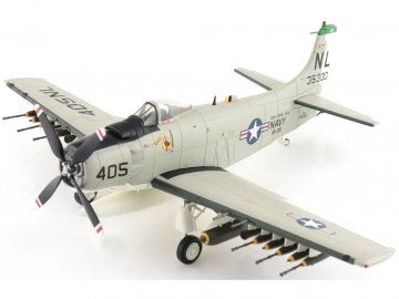 97569 1 hobbymaster ha2920 douglas a 1h skyraider us navy last combat mission 135300 va 25 uss coral sea 1967 x5c 196713 0