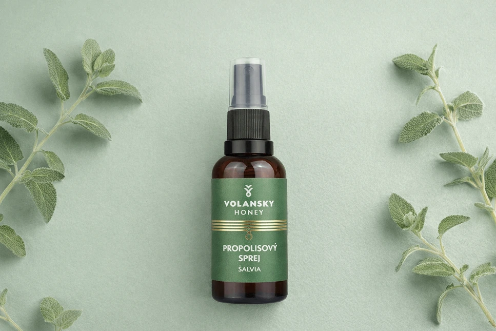 Prírodná úľava pri bolesti a zápale hrdla- Propolisový sprej so šalviou