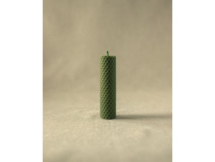 stredna sviečka zelená