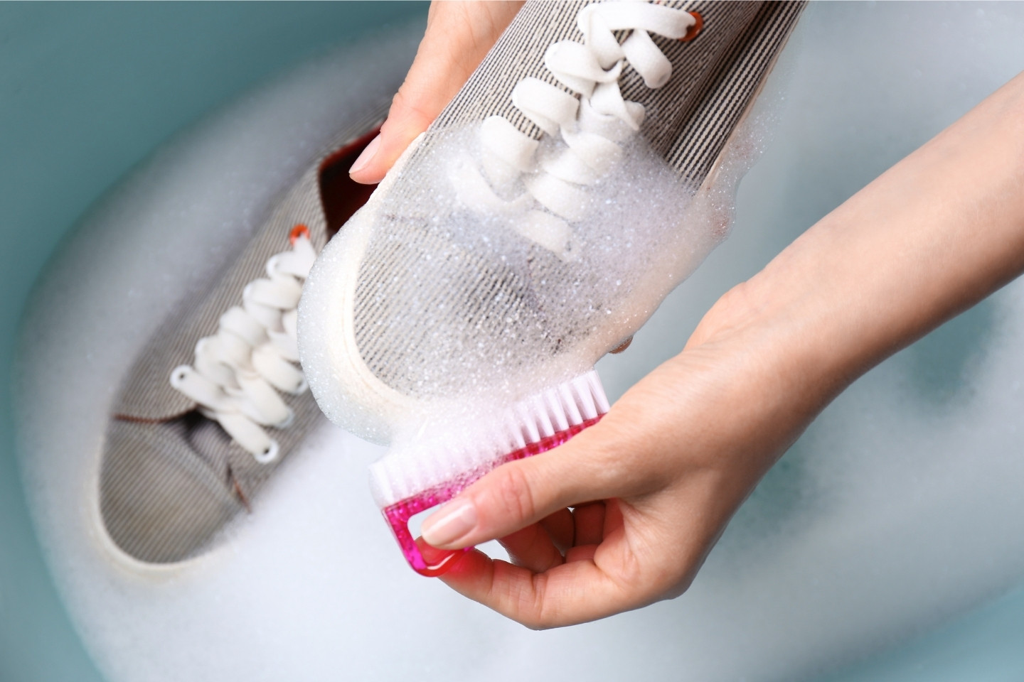 ako-prat-tenisky-v-pracke4