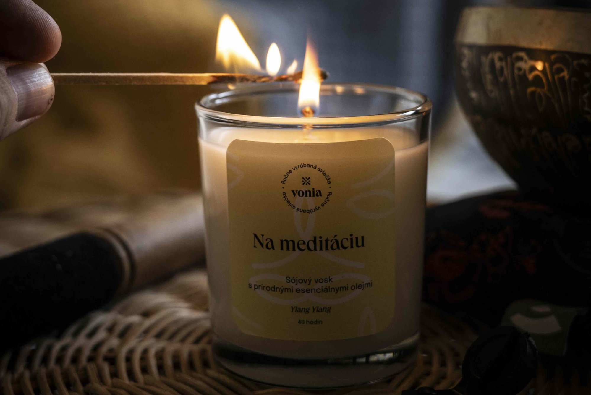 Ako správne páliť sójovú sviečku: Tipy pre dlhšiu životnosť a intenzívnejšiu vôňu