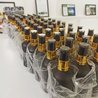 Opět máme skladem Interiérové parfémy ESSENTIALE. Objednávky na www.vonito.eu 😉 #parfume #interiorscent #scent #czechrepublic