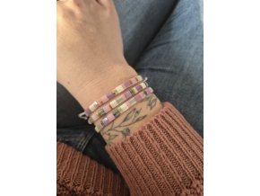 jarní náramek Tilouš