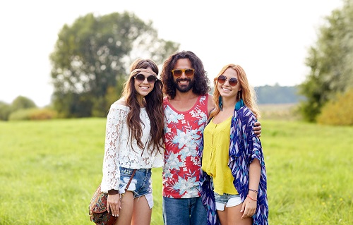 nature-summer-youth-culture-people-concept-smiling-young-hippie-friends-sunglasses-green-field