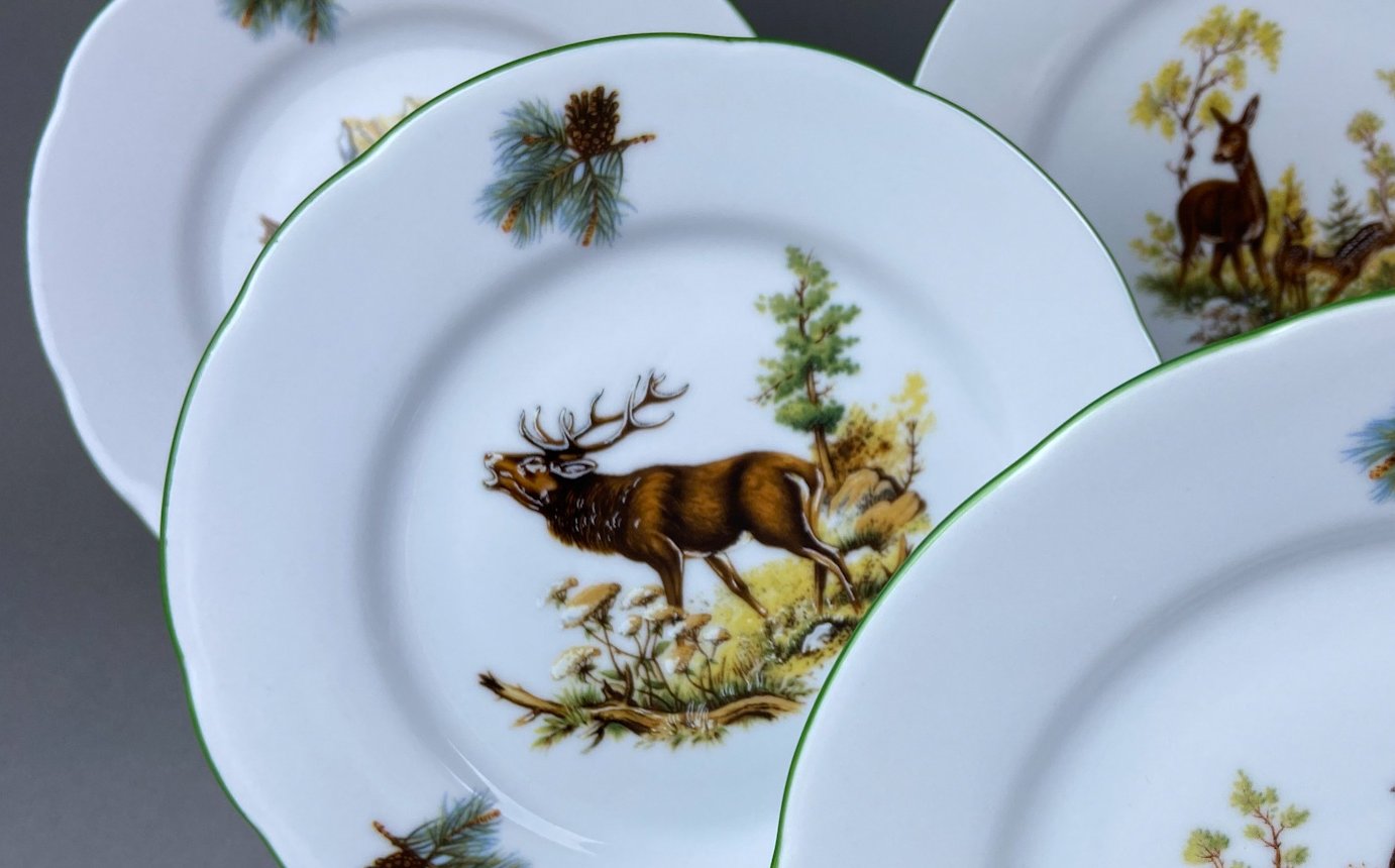 Porcelán s mysliveckými motivy