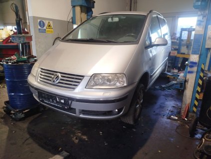 Volkswagen SHARAN 1.9tdi 85kw AUY  šedá