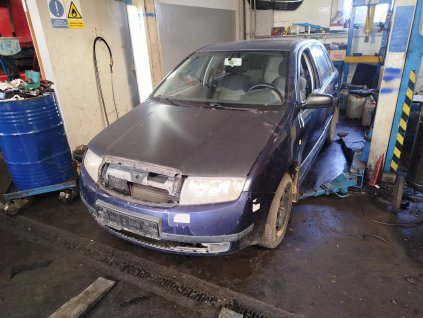 Škoda Fabia hatchback 1.4i 44kw AZE  modrá