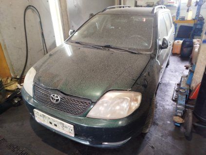 Toyota COROLLA 2.0D-4D 66kw 1CD-FTV  zelená
