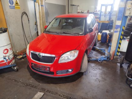 Škoda Fabia II 1,2HTP 44kw BBM  červená