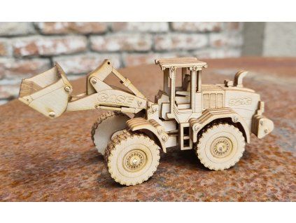 Dřevěná stavebnice Case 921g 1:64