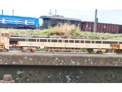 Dřevěná stavebnice RES 1:64