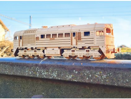 Model lokomotivy T679.1 Sergej
