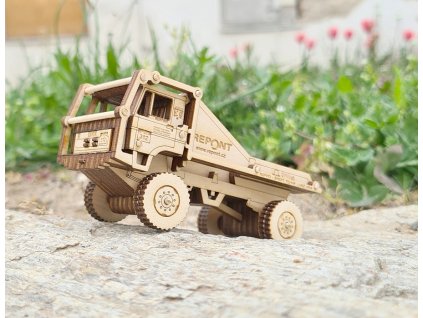 Model závodního vozu Liaz TRUCKTRIAL "Valašský Lizobouch"