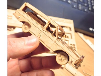 POHŘEBNÍ LIMUZÍNA W108 1:43 BLACK FRIDAY 2025