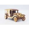 Dřevěný model historické sanitky C-Cab Phaeton