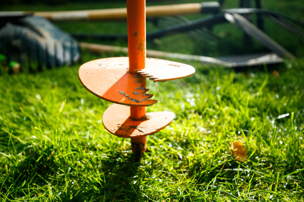 Jste majitelem zahrady? Potřebujete půdní vrták!