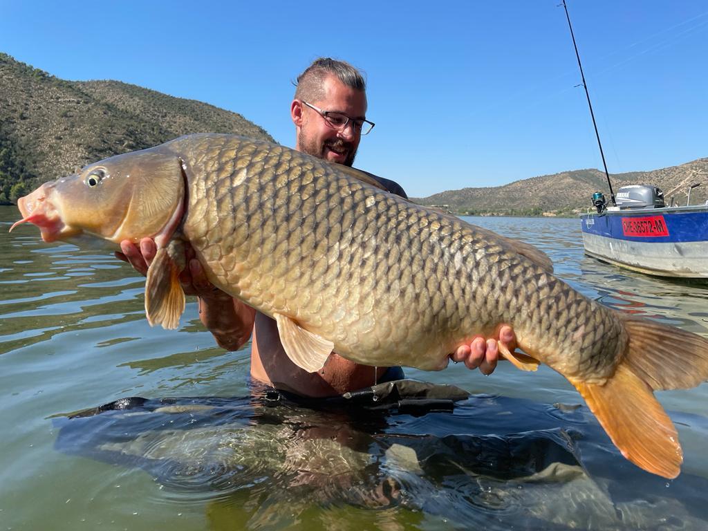 Rybářský kemp ve Španělsku: Fishing Camp Almaebre