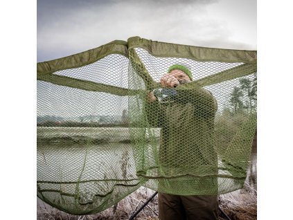 Korum Folding Latex Triangle Net 26