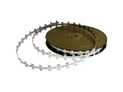 2597 ziletkova paska zn 50 bm plocha 20 mm vzdalenost ostnu 25 mm