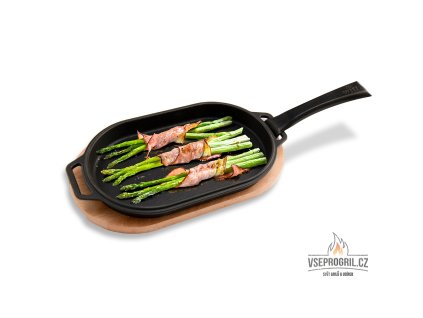 T Witt Pizza cooking pan studio 1