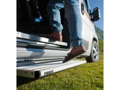 Vysouvací schůdek Thule Single Step V10 Manual 550 www.vseprokaravan.cz
