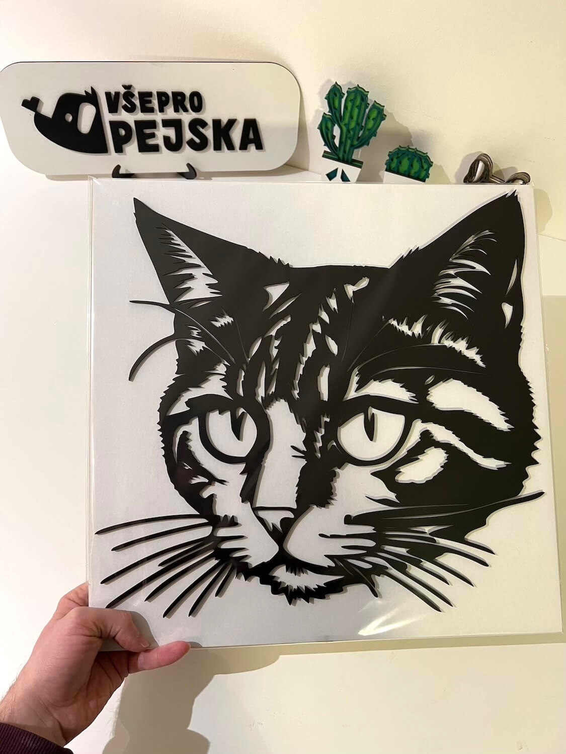 Vsepropejska 3D samolepka na zeď ze dřeva kočka 10 Rozměr (cm): 38 x 36, Dekor: Černá