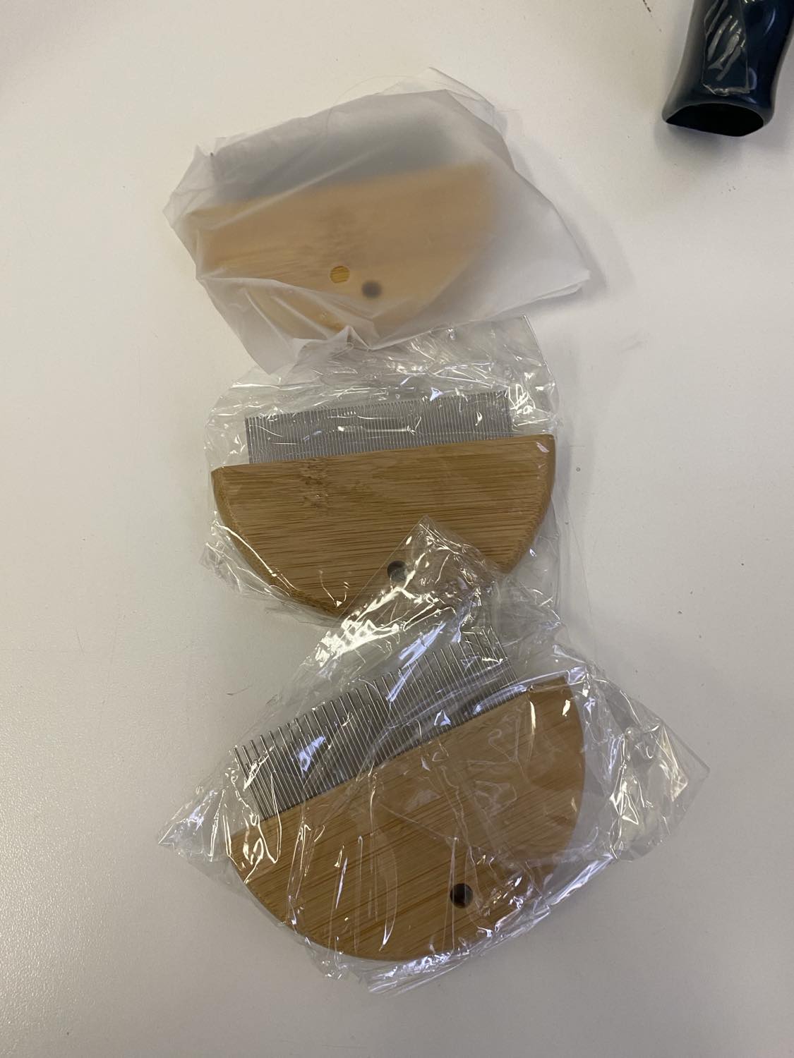 Vsepropejska Stefan hřebeny na blechy, podsadu a vyčesávání Typ: Na blechy