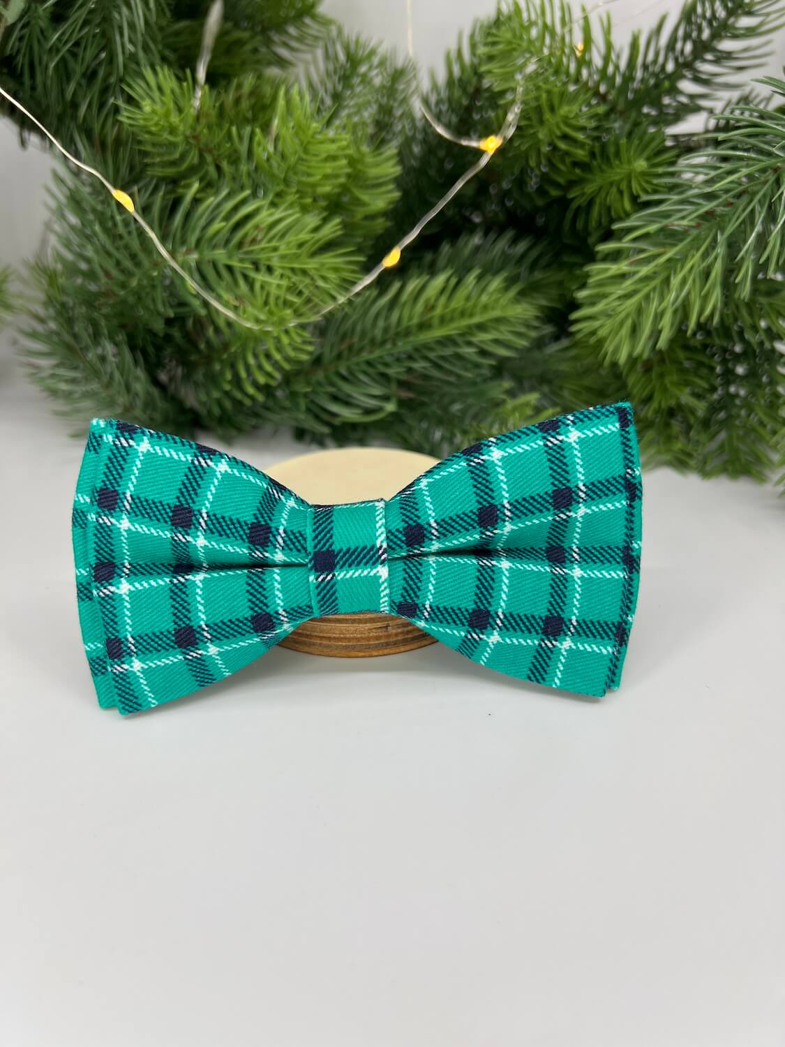 Vsepropejska Louis károvaný motýlek pro psa na obojek Barva: Tyrkysová, Rozměr (cm): 5x11 cm