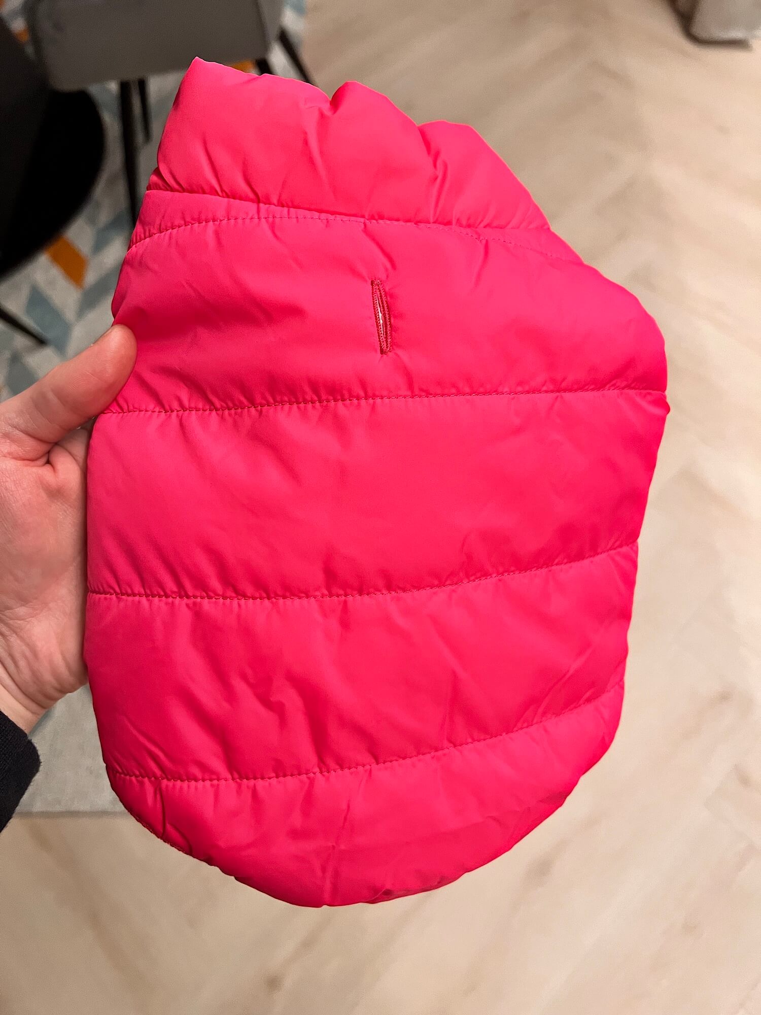 Levně Navy zimní bunda pro psa s kožíškem Barva: Růžová, Délka zad (cm): 33, Obvod hrudníku: 47 - 50 cm