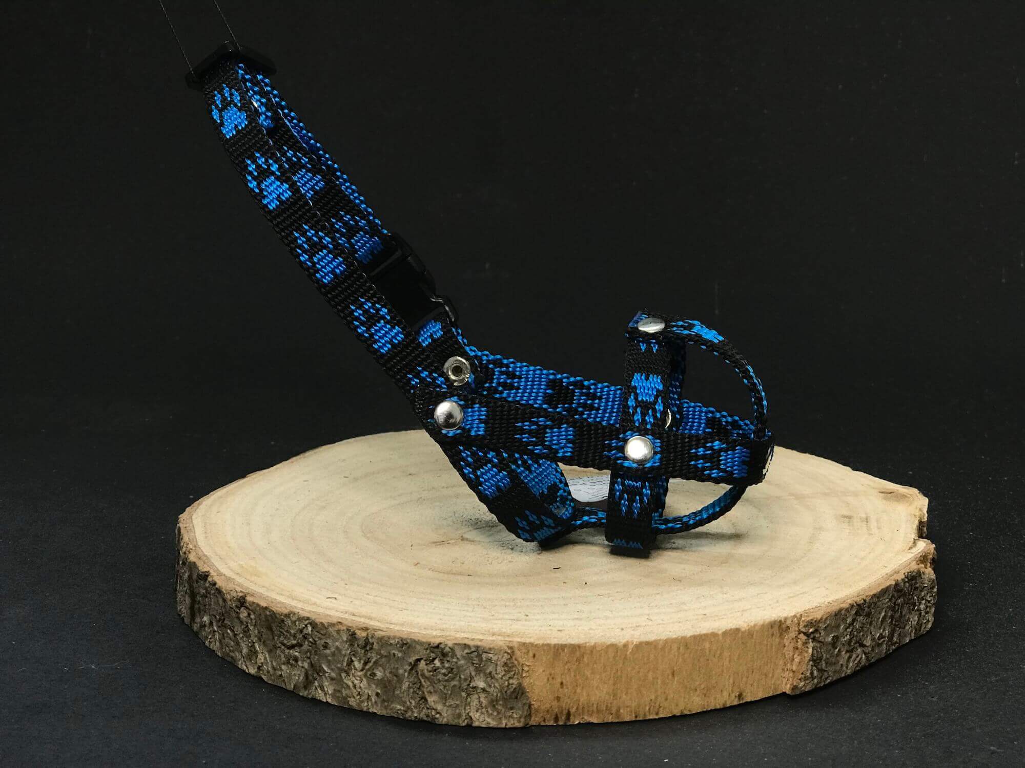 Levně Huč nylonový náhubek pro klasický čumák Barva: Modrá, Obvod čumáku: 12 cm, Délka čumáku: 3 cm