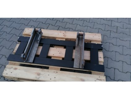 Rám na Schaeff SKL 809 Zeppelin ZL4B Terex Ø35/35 2,5t 1,2m