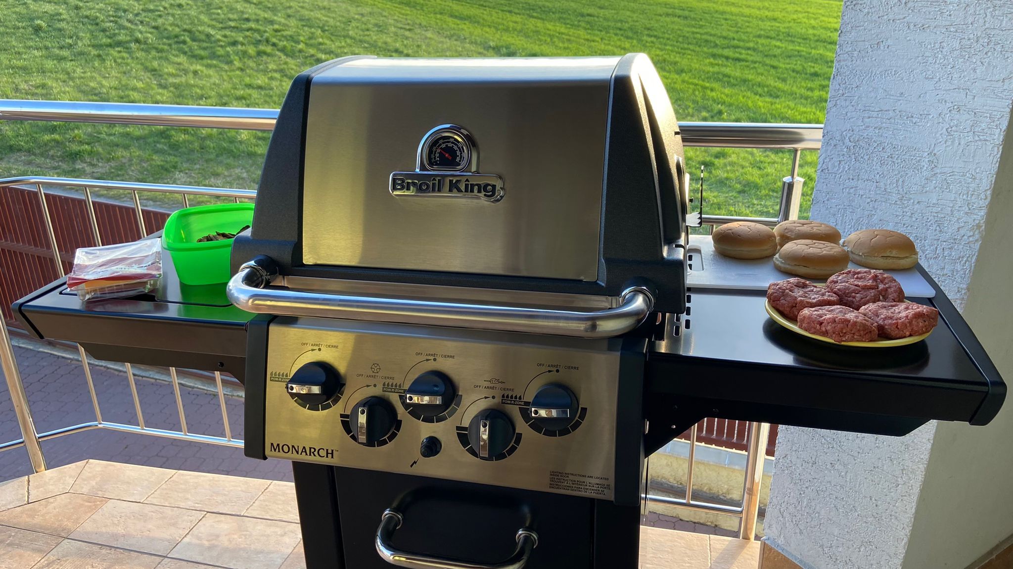 4 DÔVODY, PREČO SÚ PLYNOVÉ GRILY BROIL KING TO NAJLEPŠIE NA TRHU
