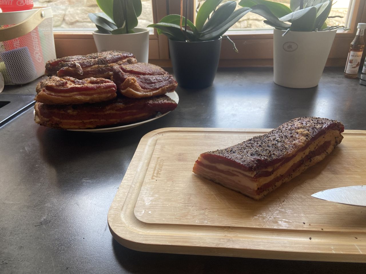 AKO PRIPRAVIŤ MÄSO NA ÚDENIE BEZ SOĽNÉHO NÁLEVU?