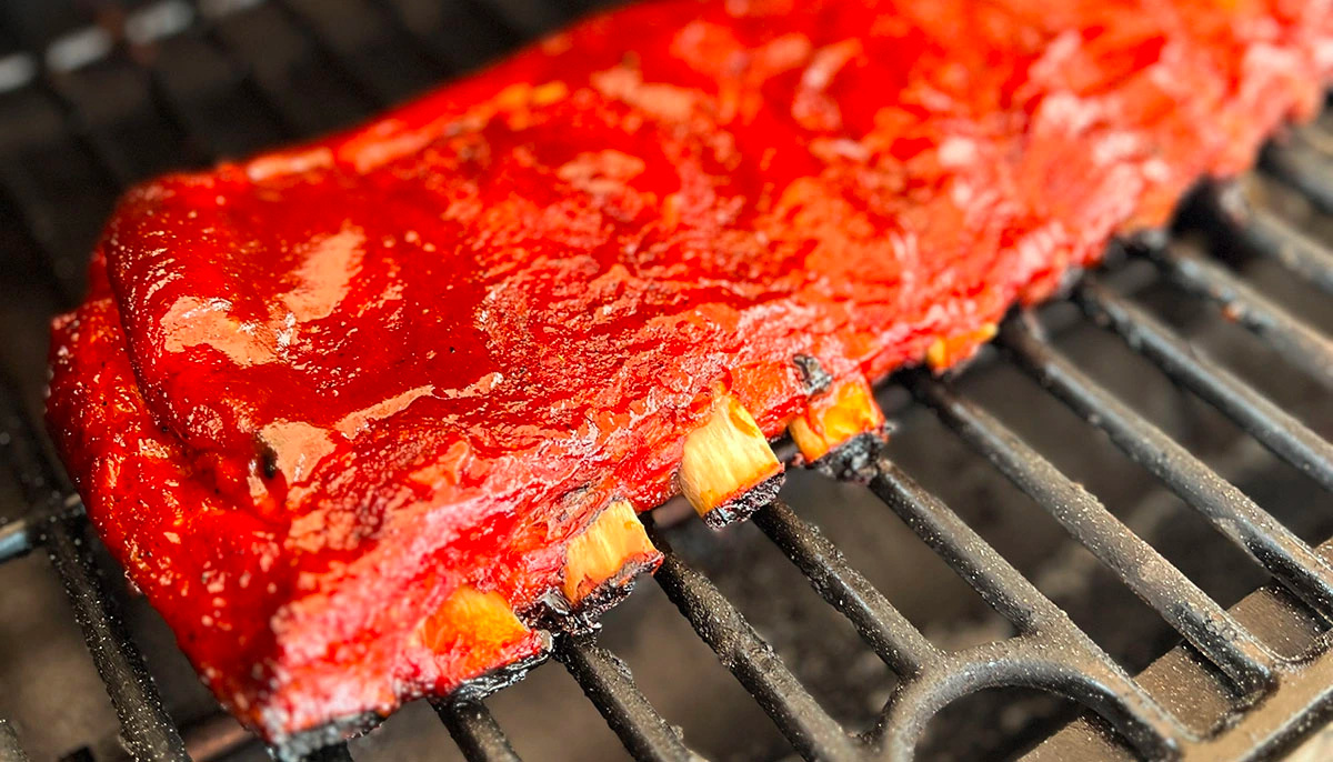 Pikantné bravčové rebrá na peletovom grile