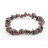 56517 granat almandin naramek zlomky