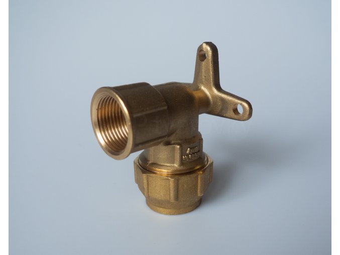 Mosazná svěrná nástěnka na PE